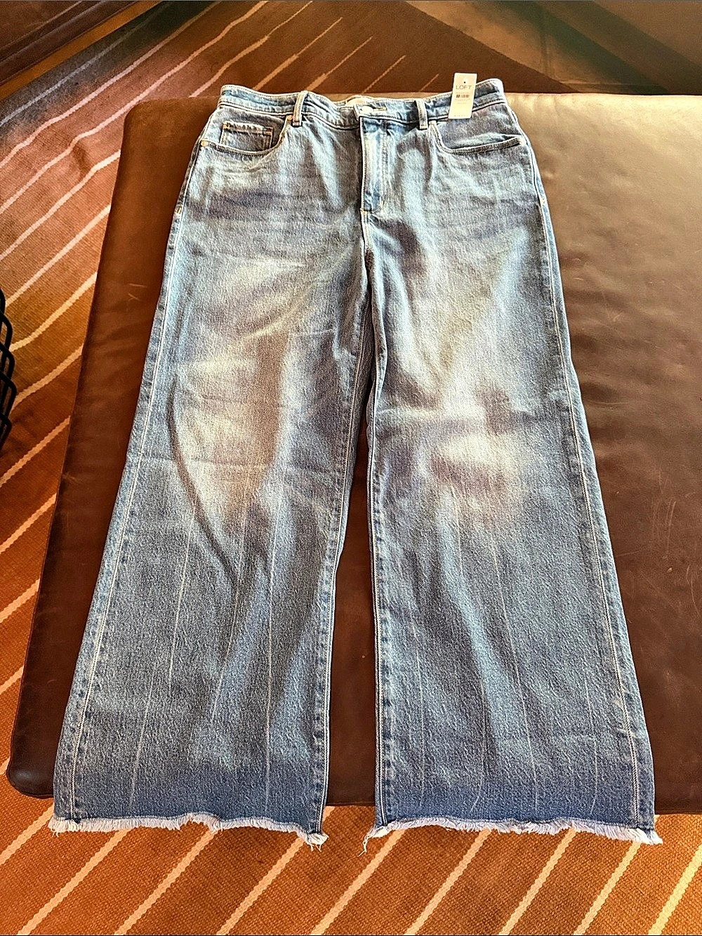LOFT Wide Leg Crop Jeans in Blue Size 30/10 NWT